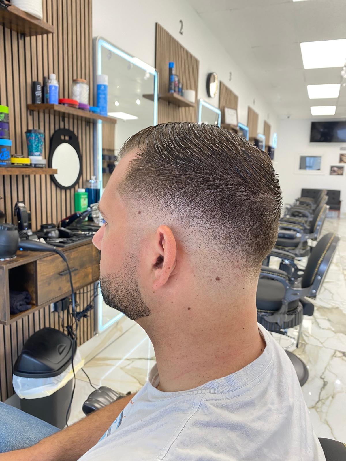 Medium Fade & Beard Line up